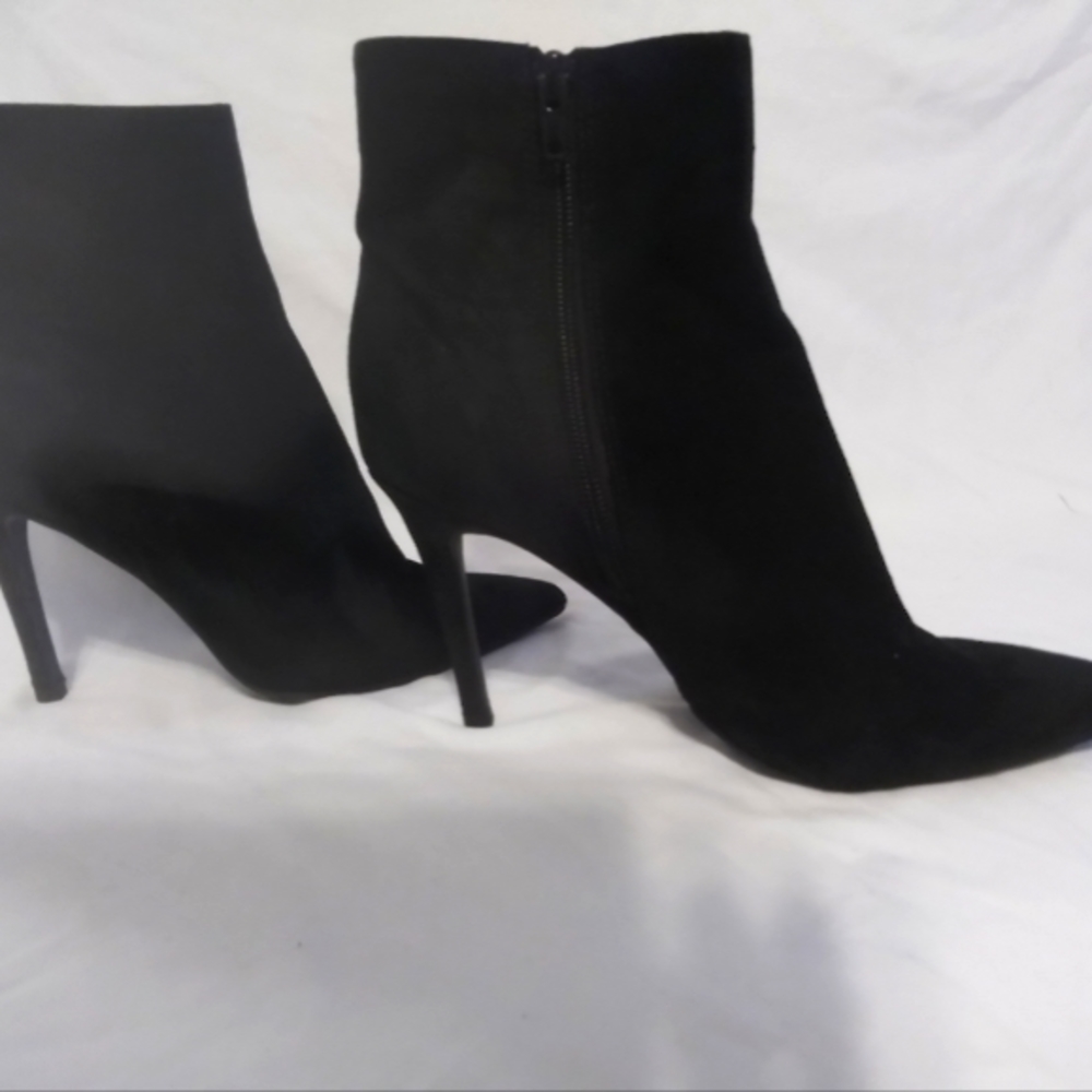 Thalia Sodi Suede Boots